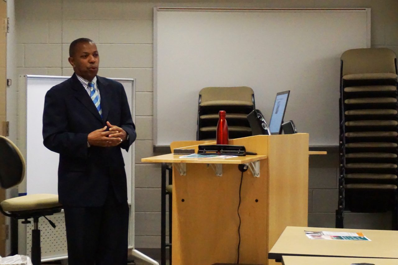 Stevynn Glass of CBRE talks to students about his journey in Real Estate, sponsored by Future Housing Leaders
